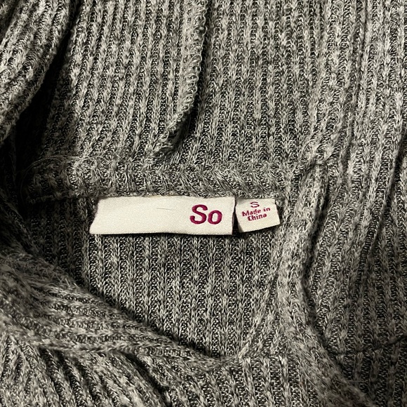 Grey pullover - Picture 3 of 3